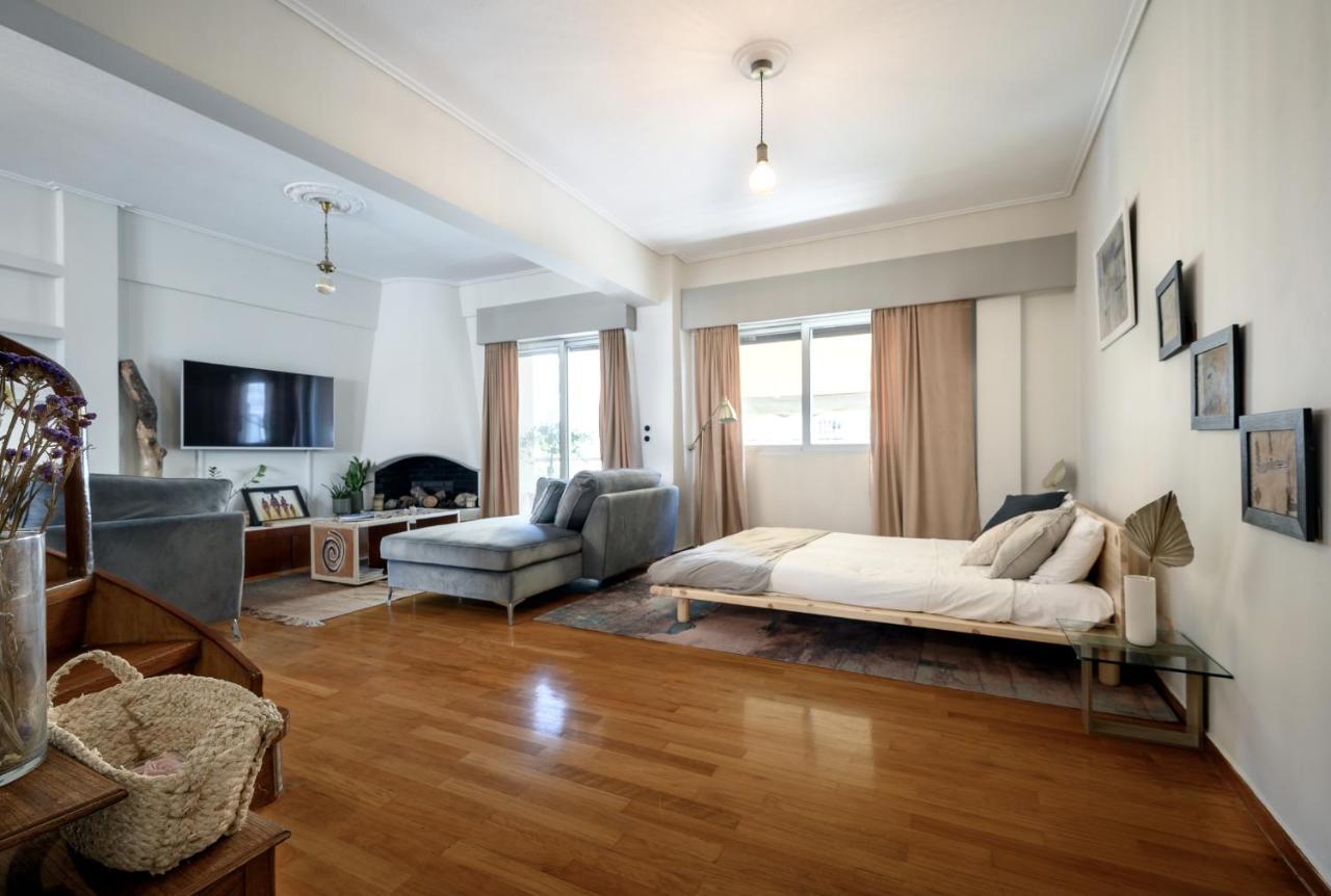 Relaxed Art Deco Maisonette Pagrati Atene Esterno foto