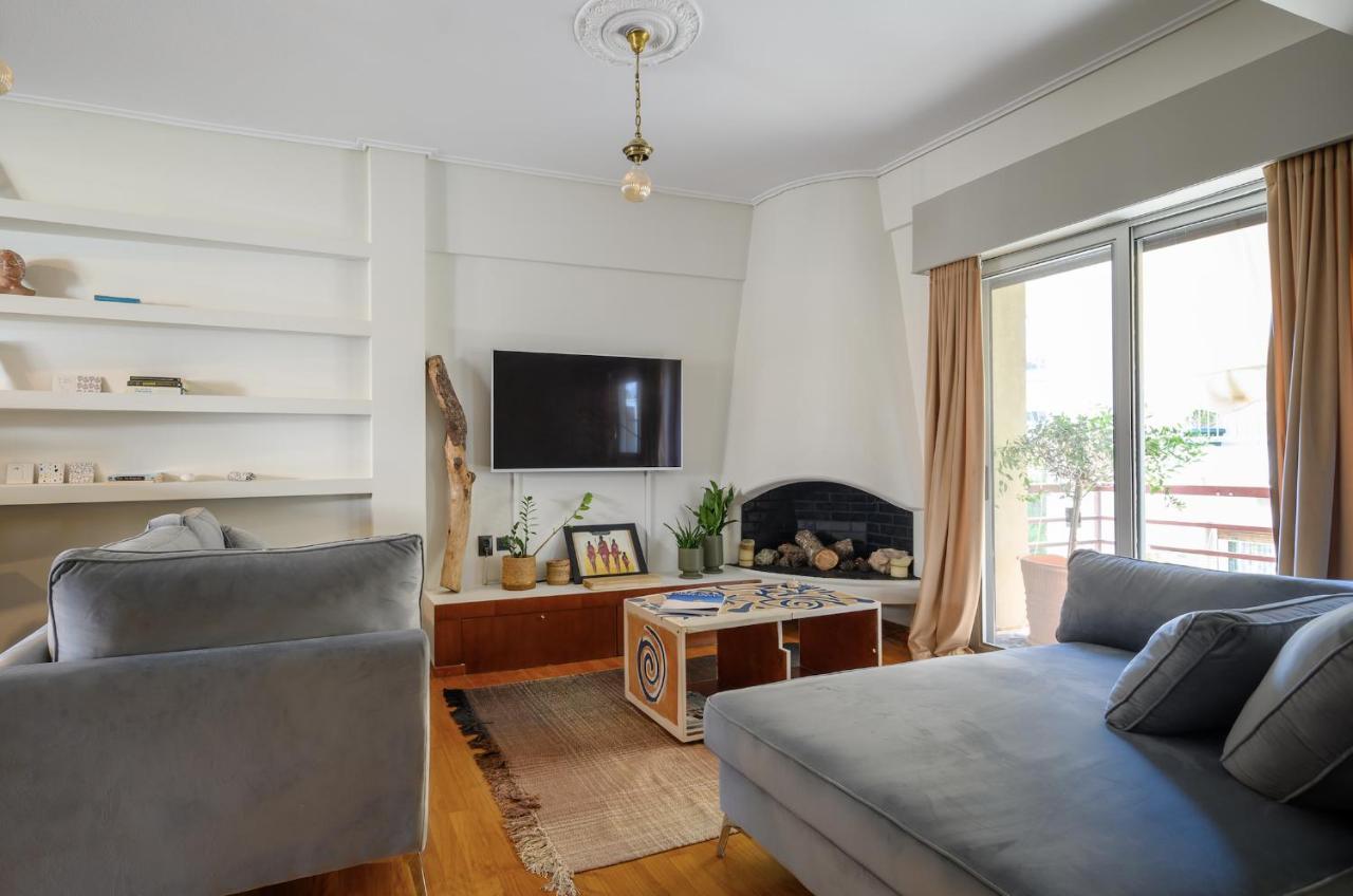 Relaxed Art Deco Maisonette Pagrati Atene Esterno foto