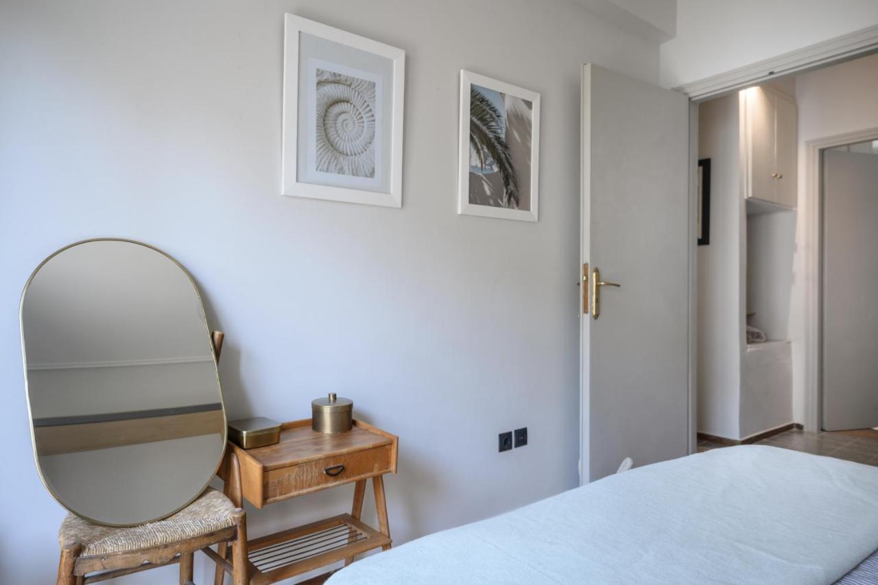 Relaxed Art Deco Maisonette Pagrati Atene Esterno foto