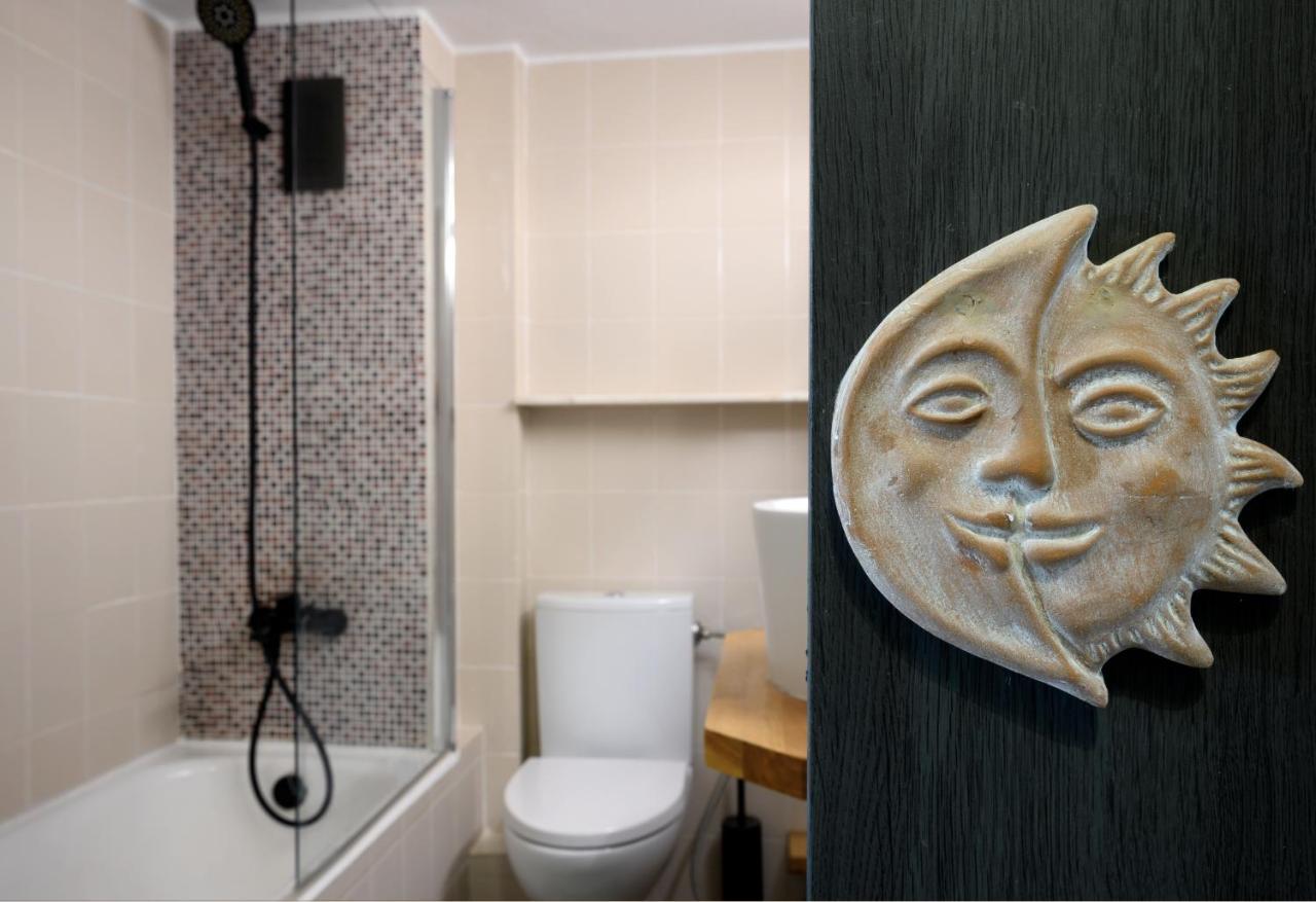 Relaxed Art Deco Maisonette Pagrati Atene Esterno foto