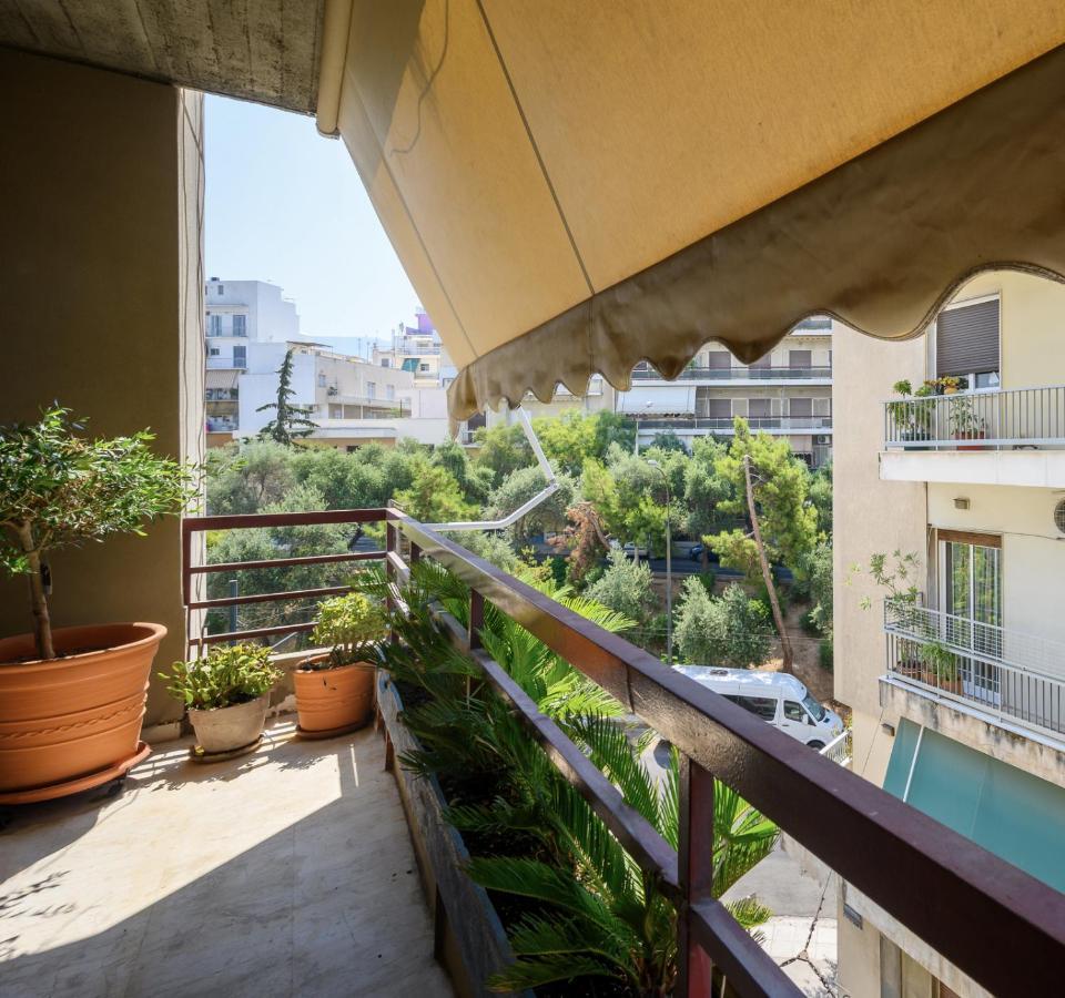 Relaxed Art Deco Maisonette Pagrati Atene Esterno foto